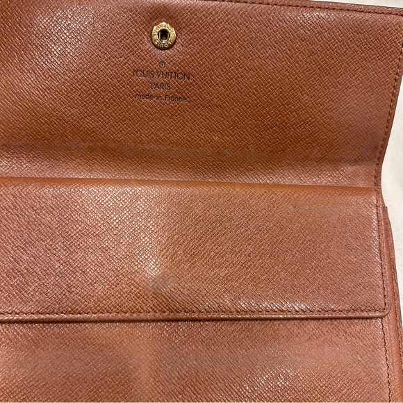 Louis Vuitton Long Monogram Wallet - Picture 12 of 15